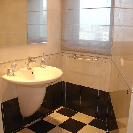 设计公寓酒店 * 埃里塞拉